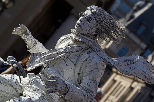 living statue